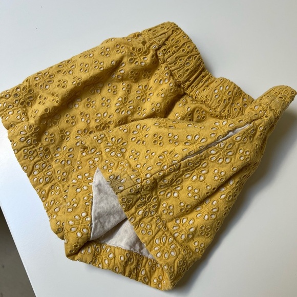 Kate Quinn Yellow High-Waisted Shorts - Picture 5 of 5